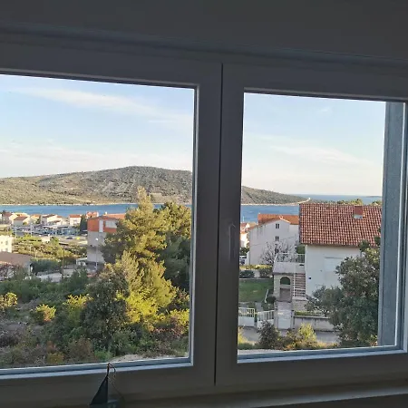 Pinia Apartament *