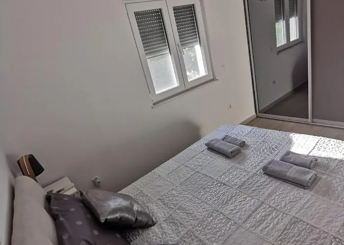 Pinia Appartamento Primošten